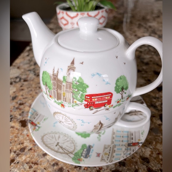 Cath Kidston Kitchen British Teapot Cup And Saucer Double Decker
